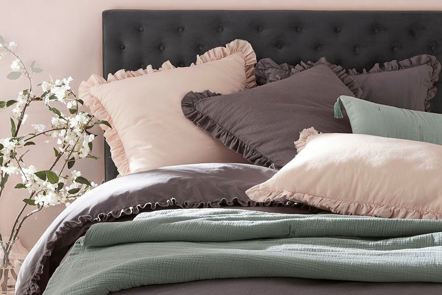 Bed sheets, Bed linen & Pillow cases<br>(max 6 pieces)